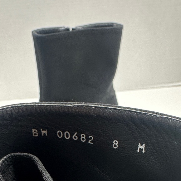 Stuart Weitzman Steady Date Heeled Boots Waterpfoof Gore-Tex Bootie Black Size 8 - Picture 8 of 10